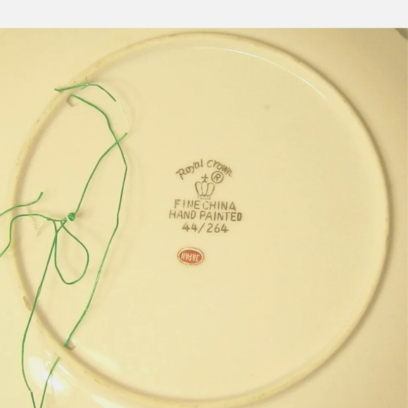 Royal Crown Fine China Hand Painted Plate - Picture 4 of 4